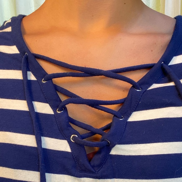 Medium old navy striped dress. - Picture 3 of 4